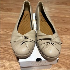 Blowfish Malibu Women's Cream Flats